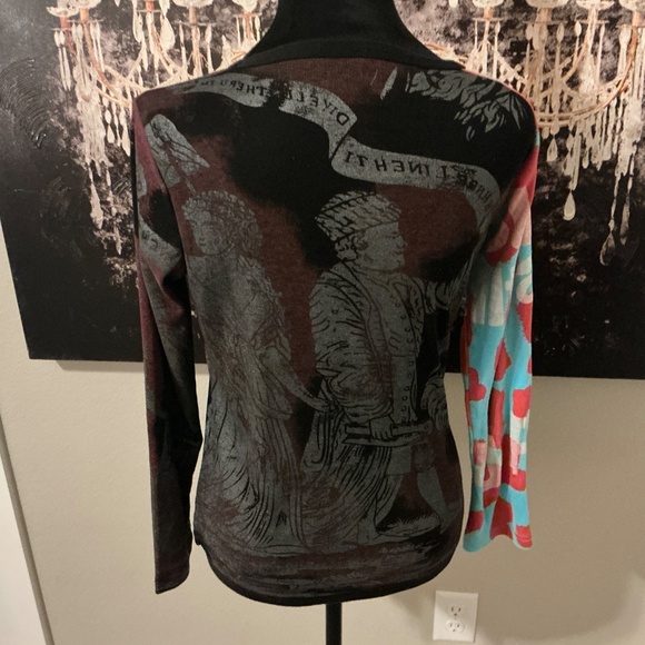 Funky Top - Picture 2 of 11